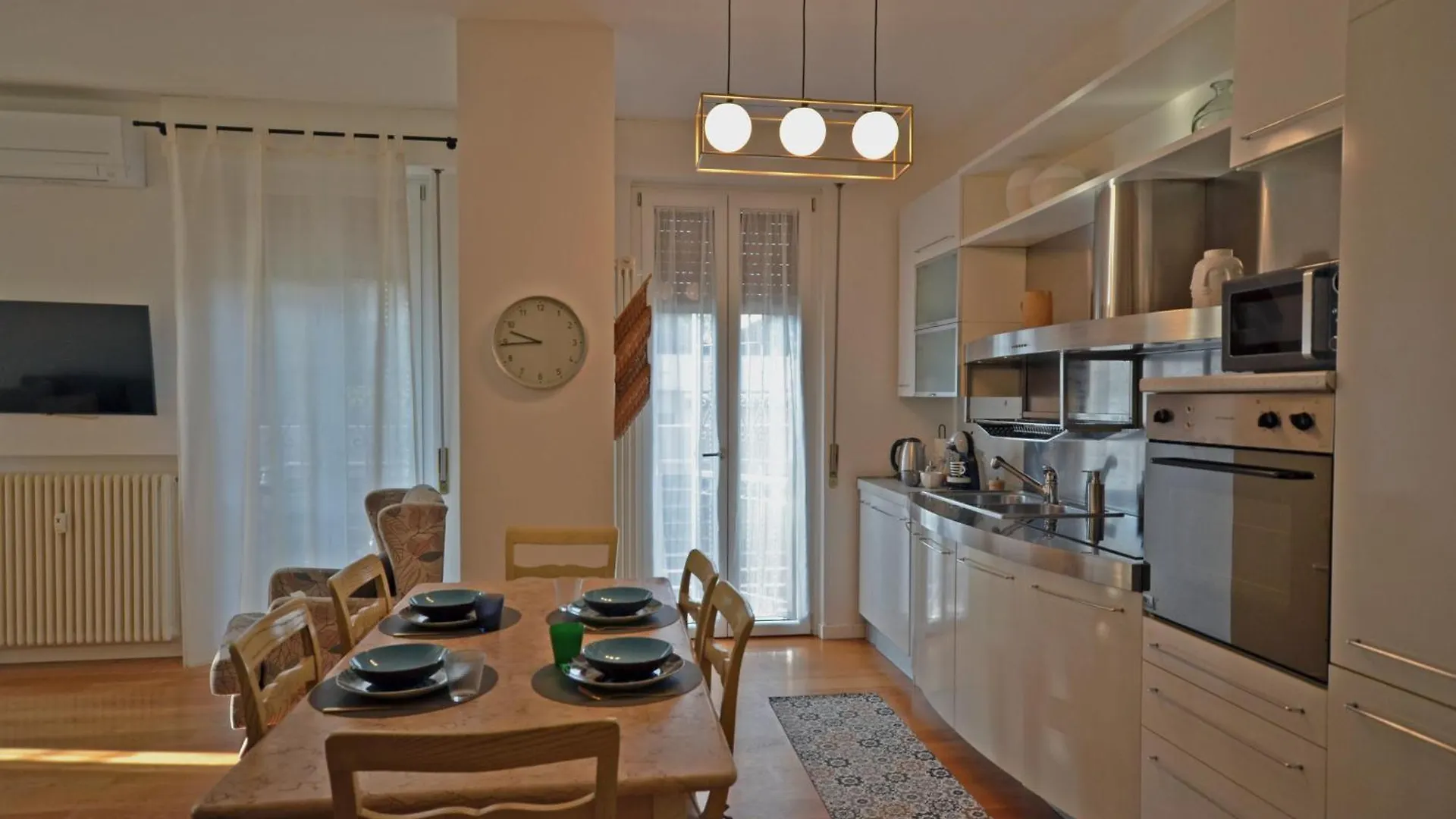 La Boheme Peschiera Luxury Apartment Peschiera del Garda 0*,